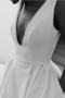Satiniert Elegante Tiefer V-Ausschnitt A Linie Hochzeitskleid - Seite 3