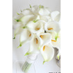 Die Braut hält eine Simulation Calla Lilie Blume Blumenstrauß Brautjungfer Blume Blumenmädchen hand